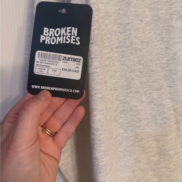 Broken Promises small Last Time Death Love  Floral Long Sleeve Graphic Shirt nwt - Picture 5 of 5